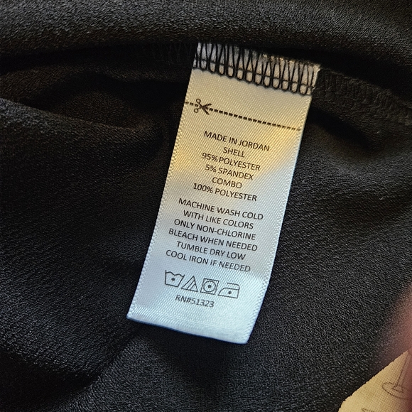 CeCe Black Top Puff Sleeves - Picture 6 of 9